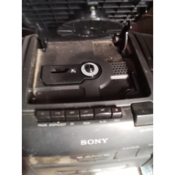 Sony Gfd 82 Boombox/Cd/Cassette Tested And Works Broken Antenna Used Condition - Picture 10 of 16